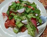 Foto del paso 3 de la receta: Bolitas de pescado y puré con ensalada
