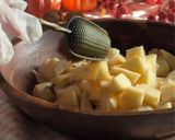 صورة لخطوة 2 من وصفة فطيرة التفاح بورق الأرز