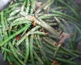 A picture of step 3 of Green bean stir-fry.