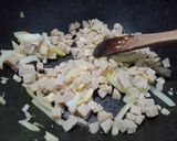 Foto langkah ke 3 dari resep Tumis Kulit jagung muda jamur enoki.