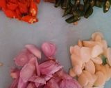 Foto langkah ke 1 dari resep Tumis Kikil Jamur Kancing.