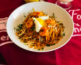Foto del paso 5 de la receta: Pasta con atún y langostinos!