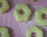 A picture of step 2 of Donuts.