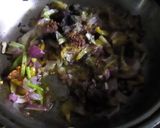 A picture of step 2 of Stir fried chicken.