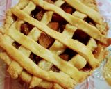 A picture of step 7 of Eggless Apple pie with Vanilla Custard.