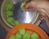 Foto langkah ke 4 dari resep Lemet Singkong Ijo Milenial.