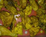 Foto langkah ke 4 dari resep Ayam Goreng bumbu Kuning.