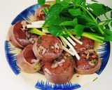 Hình bước làm 7 của món Dồi tiết mỡ luộc