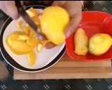 A picture of step 2 of Mango Frooti.