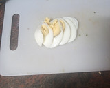 Foto del paso 8 de la receta: Habichuelas compuestas con carne de cochino, papas fritas y huevo duro