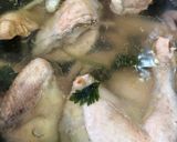 Gambar langkah 1 resipi Nasi Ayam Simple.