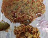 A picture of step 4 of Left over Daal with Besan ka cheela.