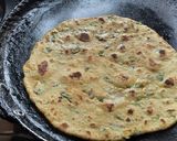 A picture of step 6 of Fresh methi leaves paratha.