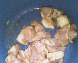 Foto del paso 2 de la receta: Arroz meloso con pollo y setas en olla GM g
