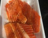 Foto langkah ke 1 dari resep Salmon black paper butter.
