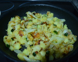 Foto del paso 5 de la receta: Filete de ternera empanado con patata y calabacín