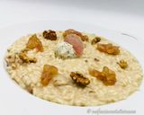 Foto del passaggio 7 della ricetta Risotto al Gorgonzola con Cipolle di Breme e Miele