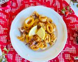 A picture of step 5 of Paprika Fried Calamari.