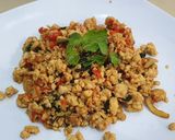 รูปขั้นตอนการทำที่ 2 ของ ผัดไก่สับใบมิ้น