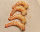 Foto del paso 2 de la receta: Calamar relleno de Gambas rojas