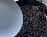 Foto del paso 15 de la receta: Arroz negro 🦑 con mayonesa de ajo🧄!