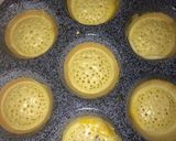 Foto langkah ke 5 dari resep Martabak mini no mixer.