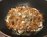 Foto del paso 3 de la receta: Berenjena a la boloñesa con toque de roquefort. Fácil todo en una sartén!!!