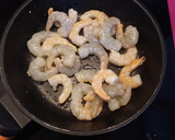 Foto del paso 3 de la receta: Rape en salsa de calabacín al curry