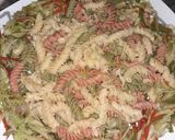 A picture of step 4 of Tri-Colour Chicken Pasta Platter.