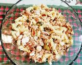 Foto del paso 3 de la receta: Ensalada de fideos tirabuzón Mar y Tierra 🐟+🐔