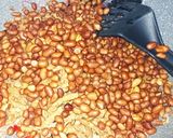 Foto langkah ke 4 dari resep Orek Kering Tempe Kacang Tanah.
