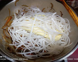 Foto del paso 7 de la receta: Udon con verduras, tortilla y secreto adobado