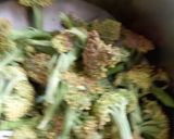 A picture of step 1 of Broccoli Pasta salad.
