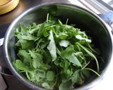 A picture of step 2 of Chicken & Rocket Pasta.