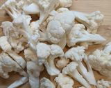 A picture of step 1 of Cauliflower salad with Japanese dressing.