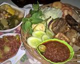 Foto langkah ke 6 dari resep Sambel Pecak Bandeng Rorod.