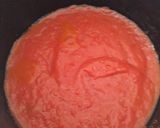 Foto del paso 4 de la receta: Muslitos de pollo con salsa de tomate