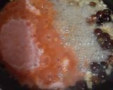 A picture of step 4 of Chicken Kung Pao.
