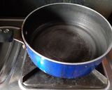 A picture of step 2 of Rice apple banana porridge.