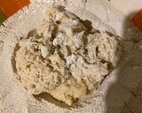 Foto del paso 2 de la receta: Medialunas con porotos