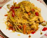 Pas rețetă Tăiței chinezești reinterpretați cu piept de pui și legume preparat de mine 1 fotografie