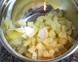 Foto del paso 2 de la receta: Ñoquis con Tuco de la Mamá y Ñoquis con Salsa de Trufa
