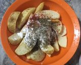 Foto langkah ke 2 dari resep Potato Wedges.
