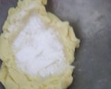 A picture of step 3 of Rose sweet.