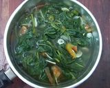 Foto langkah ke 4 dari resep Sayur Bening Lengguk/Daun Ketela.