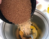 Foto del paso 2 de la receta: Bizcocho integral con pepitas de cacao