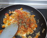 Foto del paso 5 de la receta: Calabacín relleno con pollo
