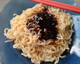 Foto langkah ke 2 dari resep Mi Goreng Bon Cabe Instan.