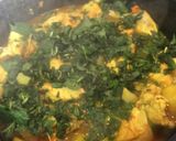Foto del paso 5 de la receta: Cau cau de pollo con papa a la huancaína 😋