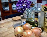 Foto del paso 2 de la receta: Tallarines frescos caseros con ricotta, cebolla caramelizada y trufa